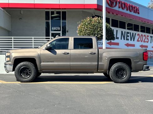 Used 2015 Chevrolet Silverado 1500 LT w/ LT Convenience Package image 2