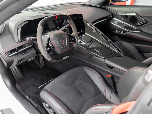 Used 2024 Chevrolet Corvette Z06 w/ Stealth Interior Trim Package RWD image 10
