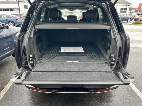 Used 2023 Land Rover Range Rover Autobiography image 37