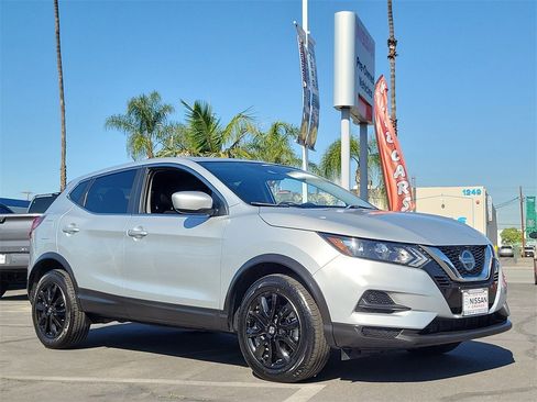 Used 2021 Nissan Rogue Sport S image 28