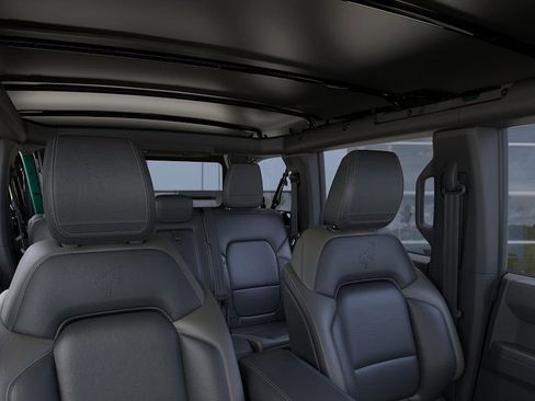 New 2025 Ford Bronco Outer Banks image 12