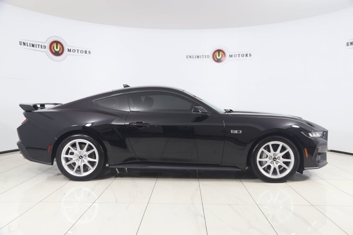 Used 2024 Ford Mustang GT Premium RWD image 2