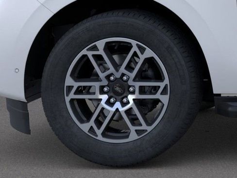 New 2026 Ford Expedition Active image 19