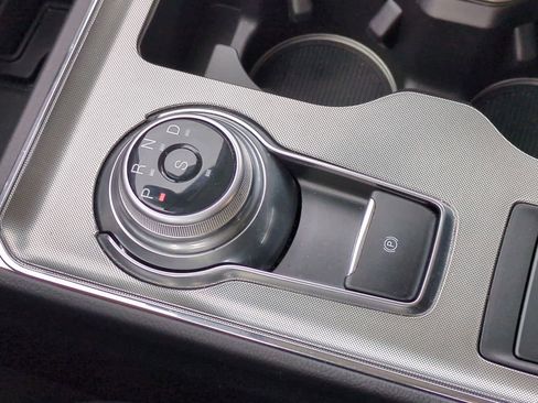 Used 2023 Ford Edge Titanium image 31