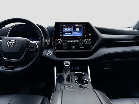 Used 2022 Toyota Highlander XSE image 22