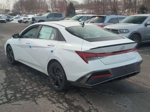 New 2026 Hyundai Elantra SEL Sport Premium FWD image 5