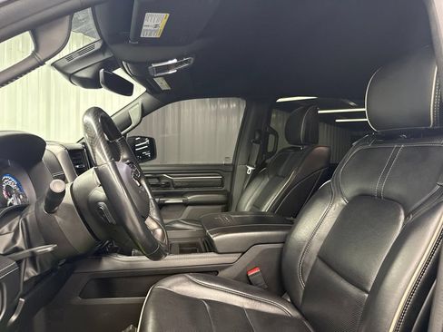 Used 2022 RAM 1500 Limited w/ Body Color Bumper Group AWD/4WD image 19