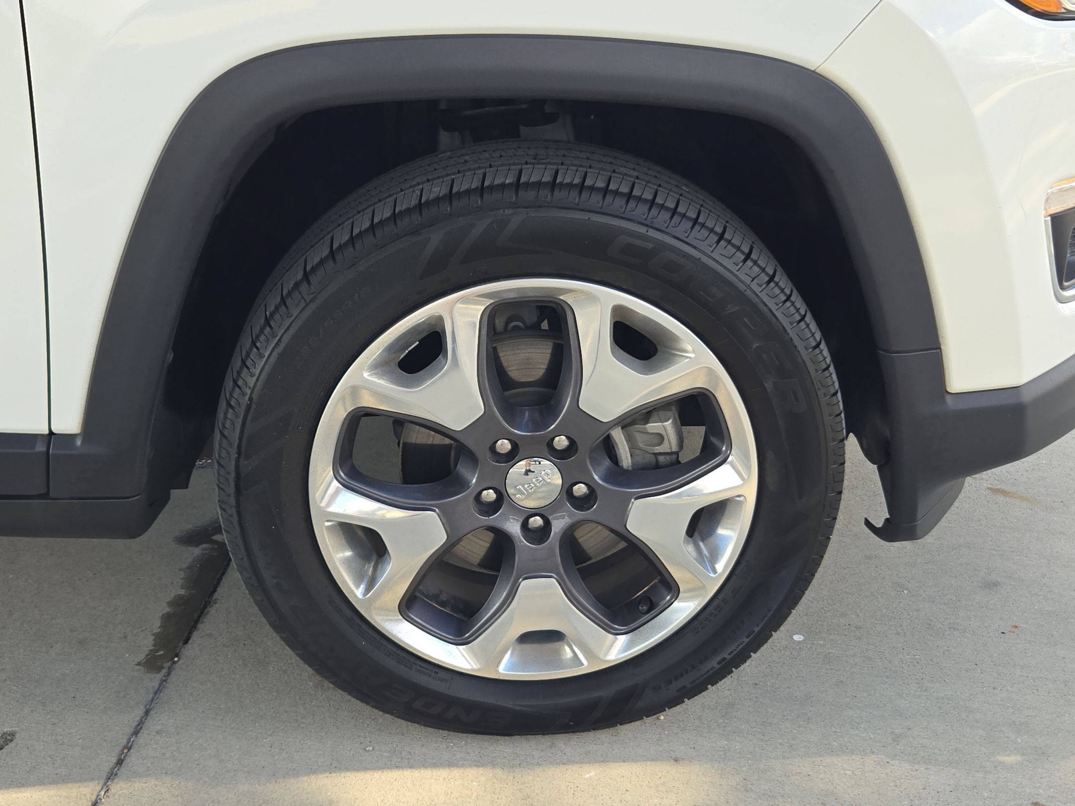 Used 2021 Jeep Compass Limited AWD/4WD image 27