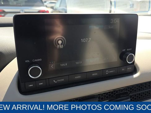 Used 2023 Honda HR-V LX image 18