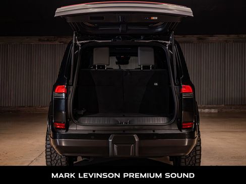 Used 2025 Lexus GX 550 w/ Cold Area Package image 8