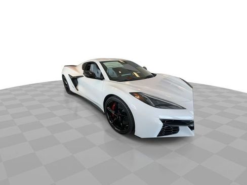 New 2026 Chevrolet Corvette E-Ray image 2