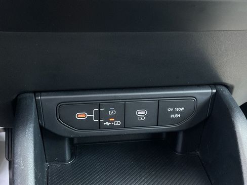 Used 2025 Kia K4 FWD image 24