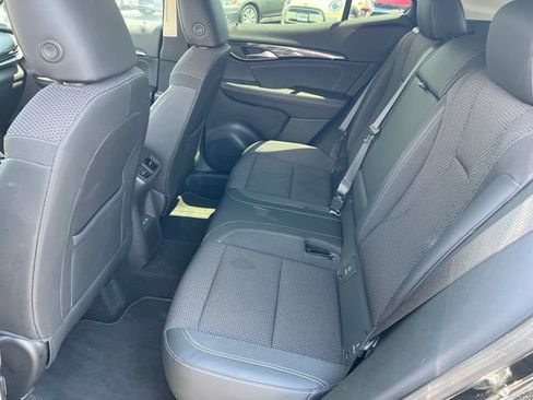 Certified 2022 Buick Envision Preferred FWD image 21