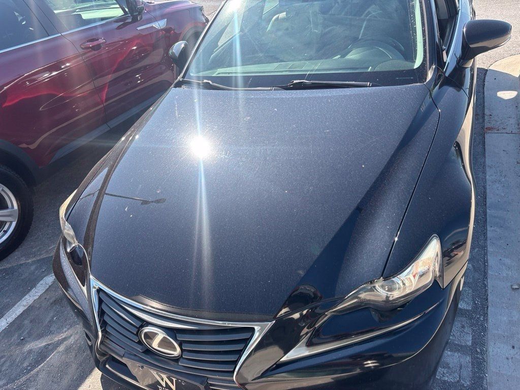 Used 2016 Lexus IS 200t RWD image 4