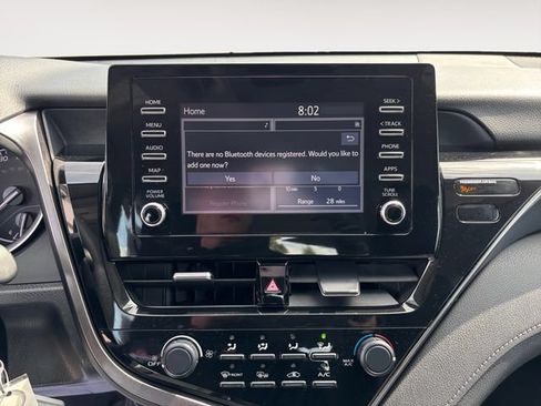 Used 2022 Toyota Camry LE FWD image 15