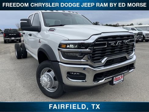 New 2026 RAM 5500 Tradesman w/ Chrome Appearance Group image 1