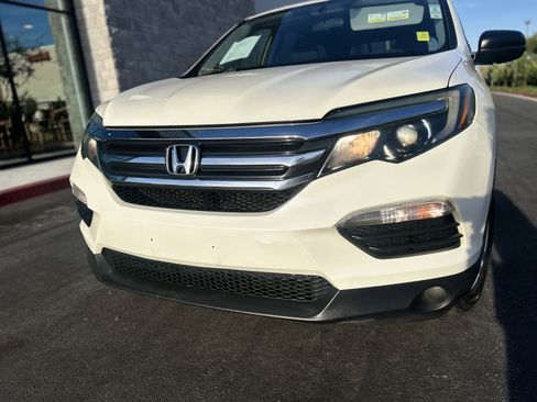 Used 2018 Honda Pilot LX image 11