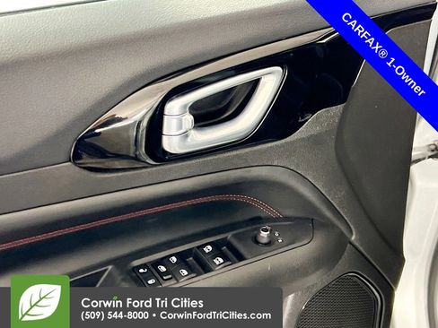 Used 2024 Jeep Compass Trailhawk image 12