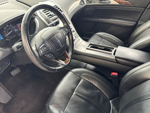 Used 2017 Lincoln MKZ Reserve image 9