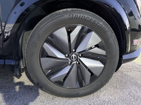 Used 2024 Nissan Ariya FWD image 24