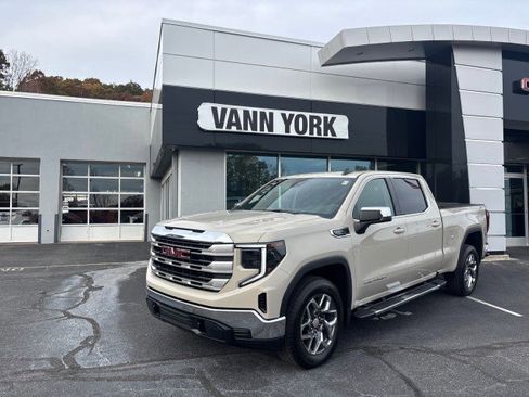 New 2026 GMC Sierra 1500 SLE image 1