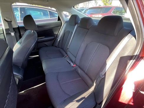 Used 2019 Kia Optima LX image 25