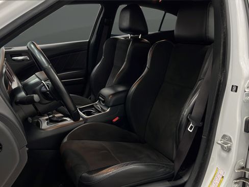 Used 2023 Dodge Charger R/T w/ Plus Group RWD image 9