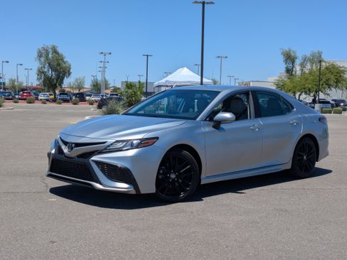 Used 2024 Toyota Camry XSE FWD image 33