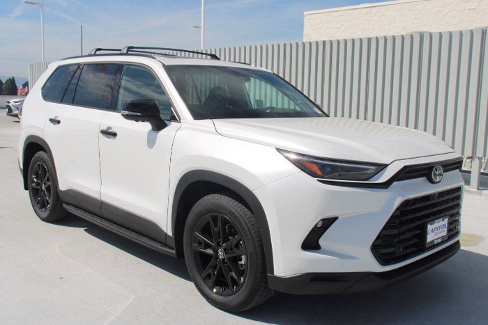 New 2026 Toyota Grand Highlander AWD Hybrid image 2