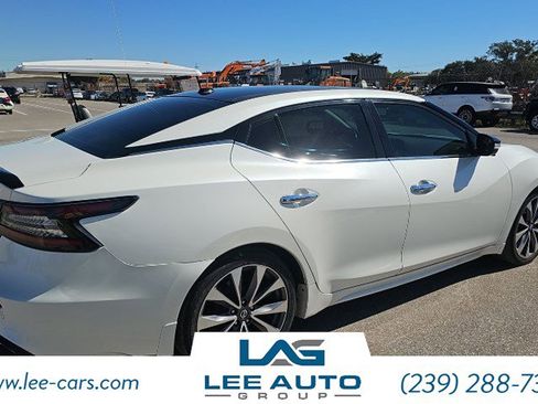 Used 2019 Nissan Maxima Platinum w/ Illumination Package image 2