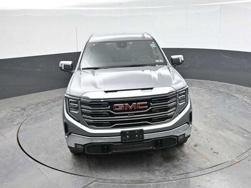 Used 2024 GMC Sierra 1500 SLT w/ SLT Premium Plus Package AWD/4WD image 17