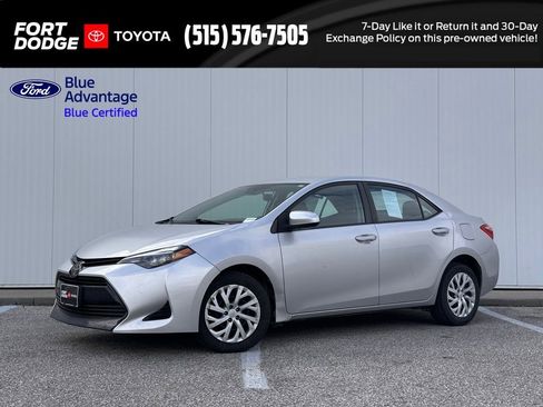 Used 2019 Toyota Corolla LE image 1