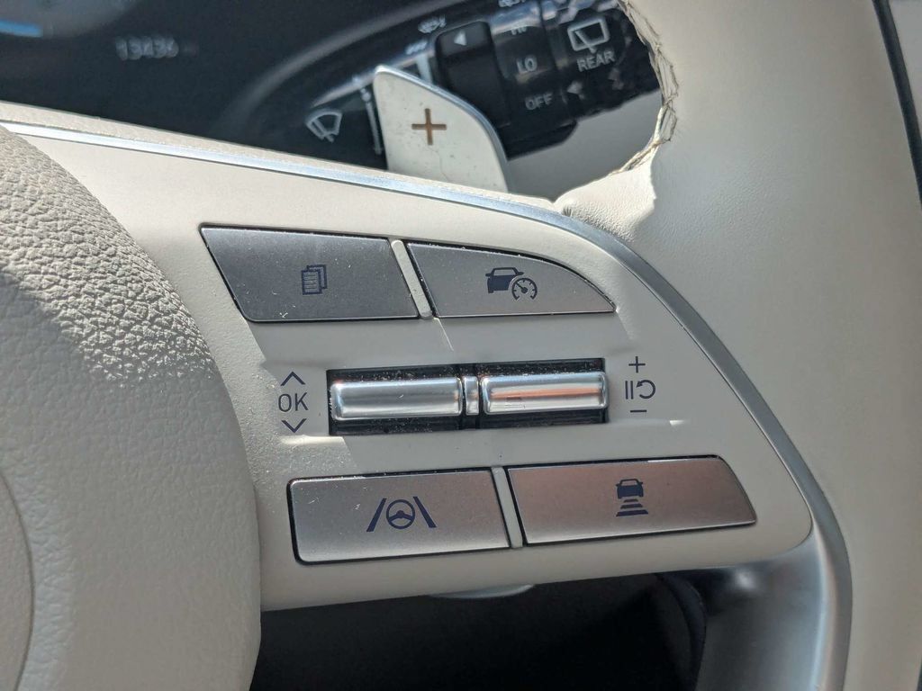 Used 2025 Hyundai Palisade Calligraphy FWD image 34