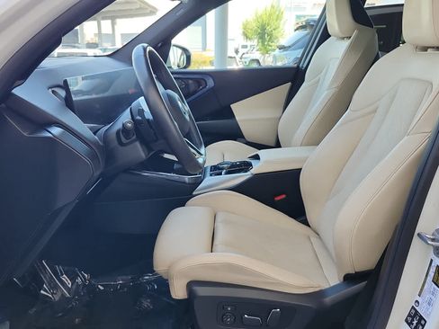 Used 2025 BMW X3 xDrive30i AWD/4WD image 15