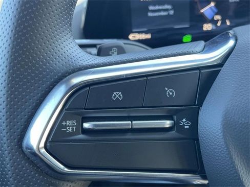 New 2026 Chevrolet Equinox EV LT image 17