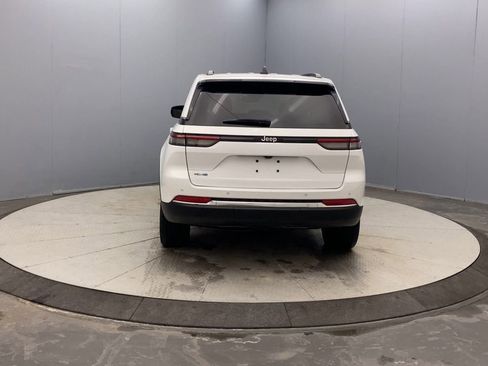 Used 2023 Jeep Grand Cherokee 4WD 4xe image 4