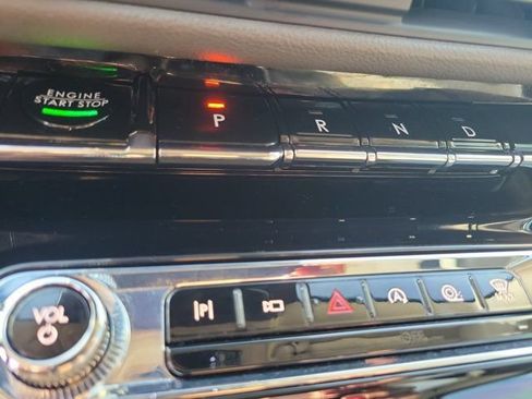 Certified 2023 Lincoln Corsair Reserve FWD image 27