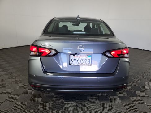 Used 2025 Nissan Versa SV w/ Trunk Package FWD image 5