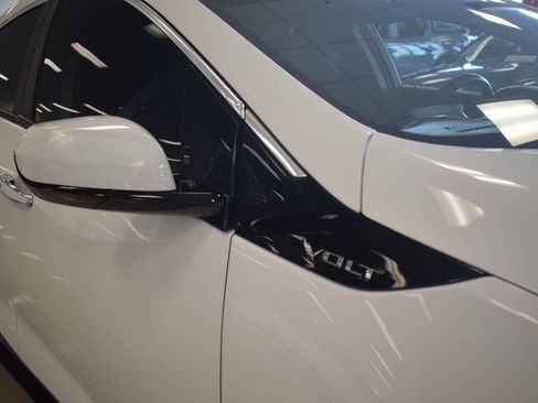 Used 2018 Chevrolet Volt LT FWD image 5