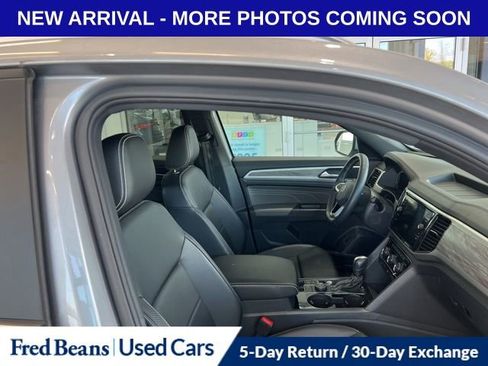 Used 2023 Volkswagen Atlas Cross Sport SE w/ Panoramic Sunroof Package AWD/4WD image 6