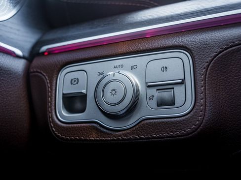 Used 2024 Mercedes-Benz GLE 350 4MATIC image 22