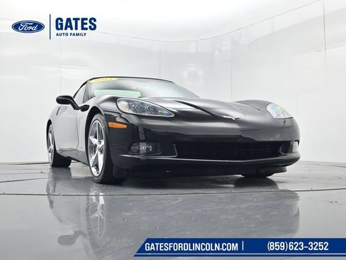 Used 2011 Chevrolet Corvette Convertible w/ Preferred Equipment Group RWD image 34