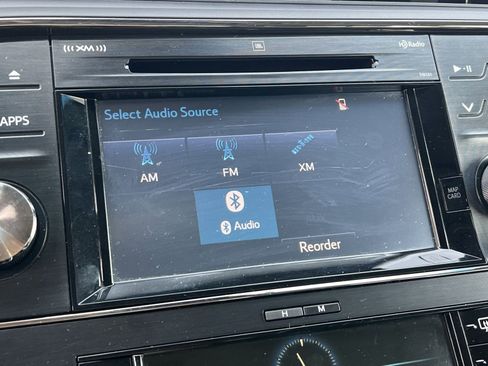 Used 2017 Toyota Avalon Limited w/ Carpet Mat Package image 16