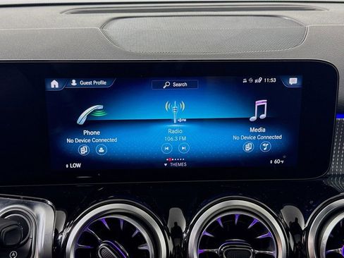 Used 2022 Mercedes-Benz GLB 250 image 14