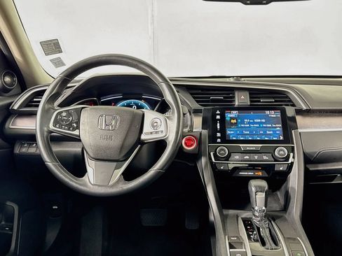 Used 2018 Honda Civic Touring image 25