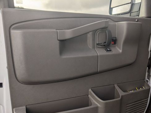 Certified 2024 GMC Savana 2500 w/ Driver Convenience Package image 14