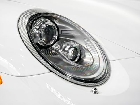 Used 2011 Porsche 911 Turbo S image 44