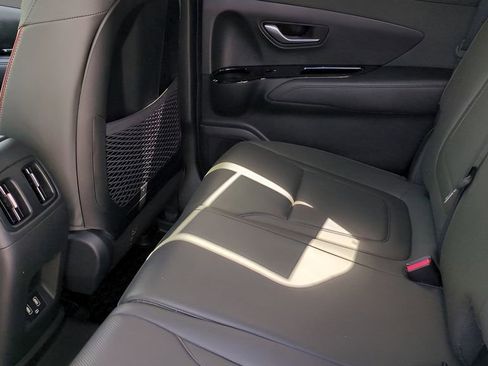 Used 2024 Hyundai Santa Cruz Limited AWD/4WD image 10