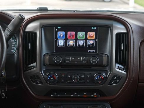 Used 2015 Chevrolet Silverado 1500 High Country AWD/4WD image 19