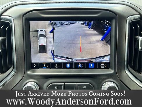 Used 2021 GMC Sierra 2500 AT4 w/ AT4 Premium Plus Package AWD/4WD image 14